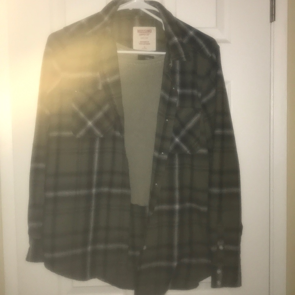 Green boyfriend flannel with crop top